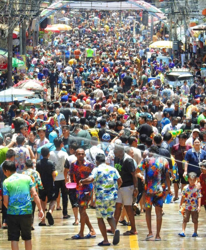 2026년 태국 송크란 축제가 전국적인 열기를 불러일으...