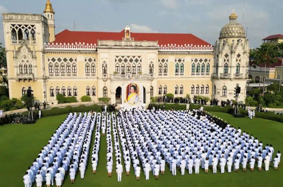 태국, 시리킷 여왕 100일 추모식 전국적으로 거행